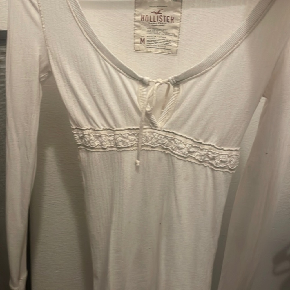 white long sleeve shirt